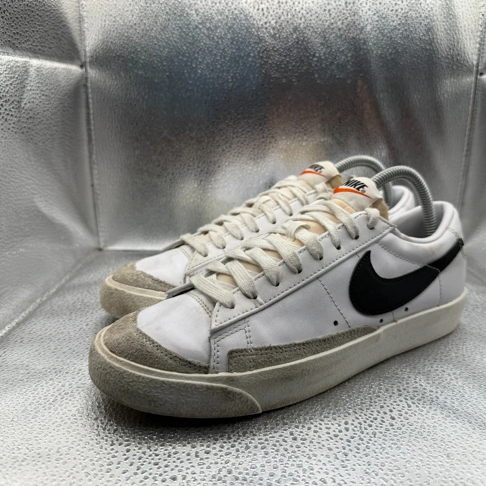 Size 7 Nike Blazer Low '77 Low White Black Sail Mens Athletic‎ Shoes DA6364-101